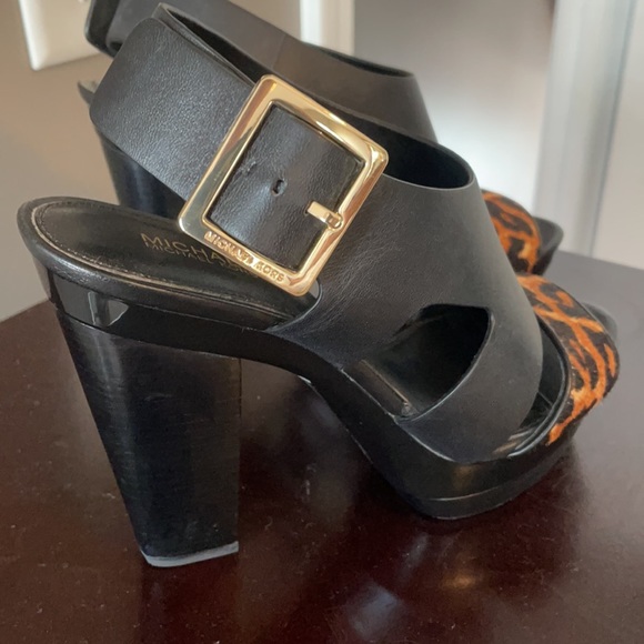 Michael Kors leopard print heels. Genuine leather - Picture 2 of 4